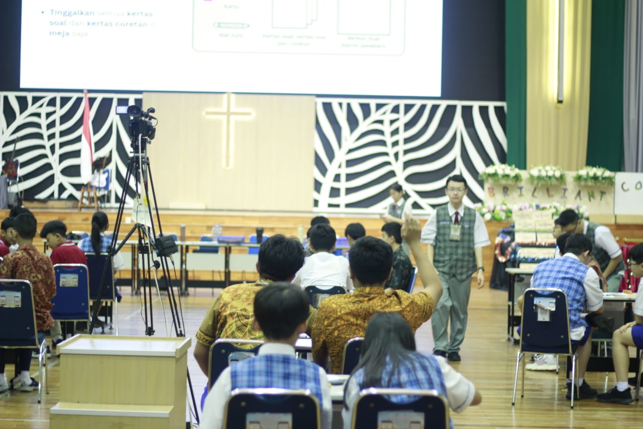 Suasana babak onsite di aula